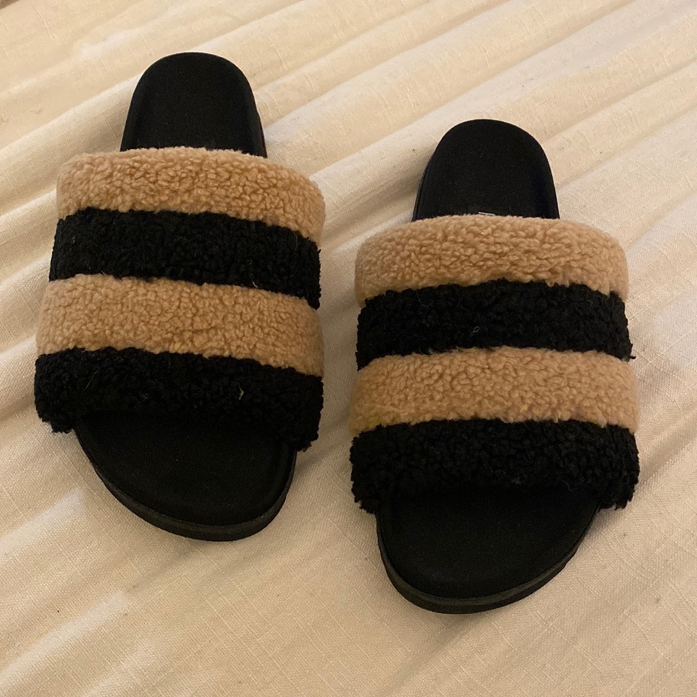 ROAM SANDALS